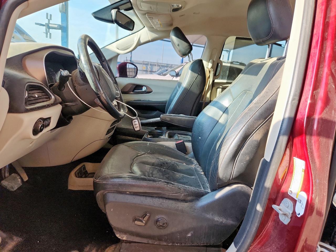 2019 Chrysler Pacifica Touring L VIN: 2C4RC1BG2KR624826 Lot: 64246185