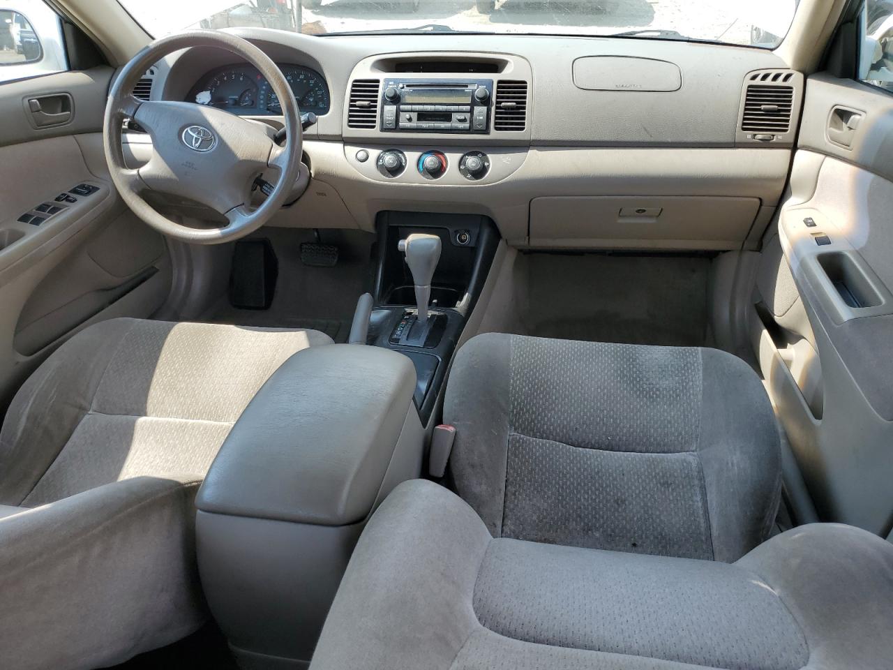 2003 Toyota Camry Le VIN: JTDBE32K830176776 Lot: 65622465