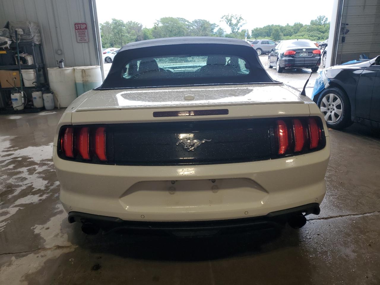 2020 Ford Mustang VIN: 1FATP8UH7L5106076 Lot: 63852305