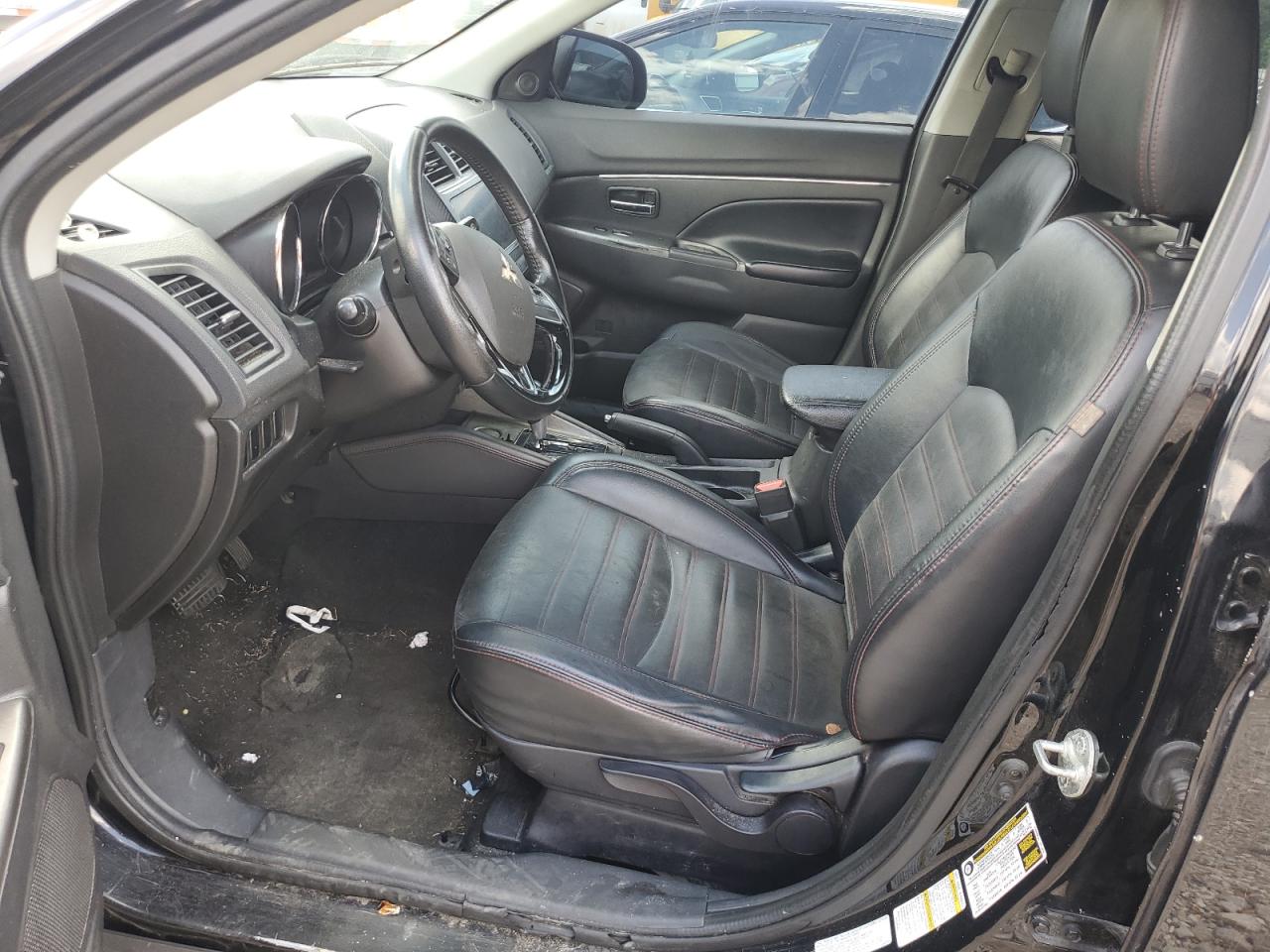 2018 Mitsubishi Outlander Sport Es VIN: JA4AP3AW1JU015633 Lot: 64903445