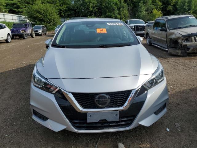  NISSAN VERSA 2020 Silver