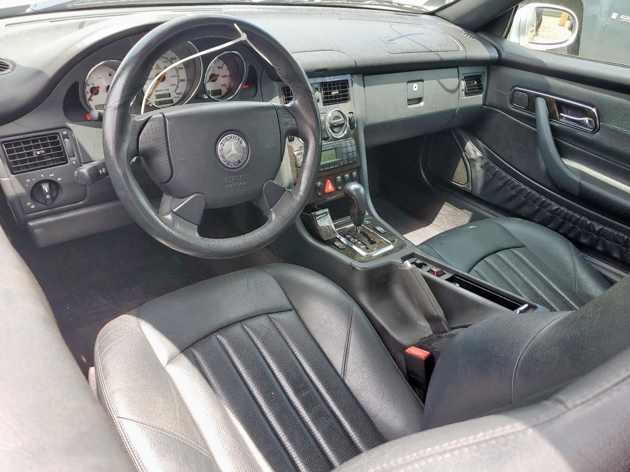 2002 Mercedes-Benz Slk 32 Amg Kompressor VIN: WDBKK66FX2F255917 Lot: 64666755