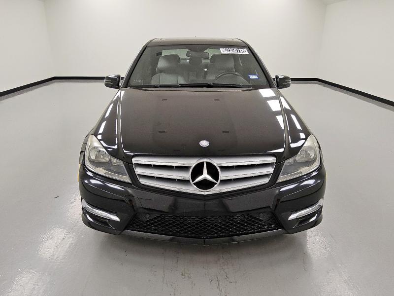  MERCEDES-BENZ C-CLASS 2012 Czarny