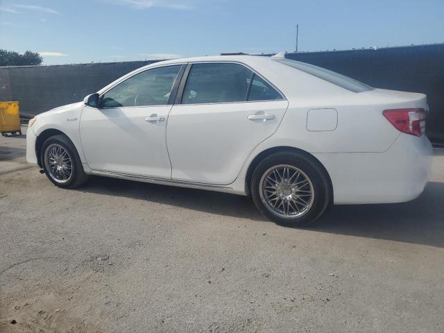 Sedans TOYOTA CAMRY 2014 Biały