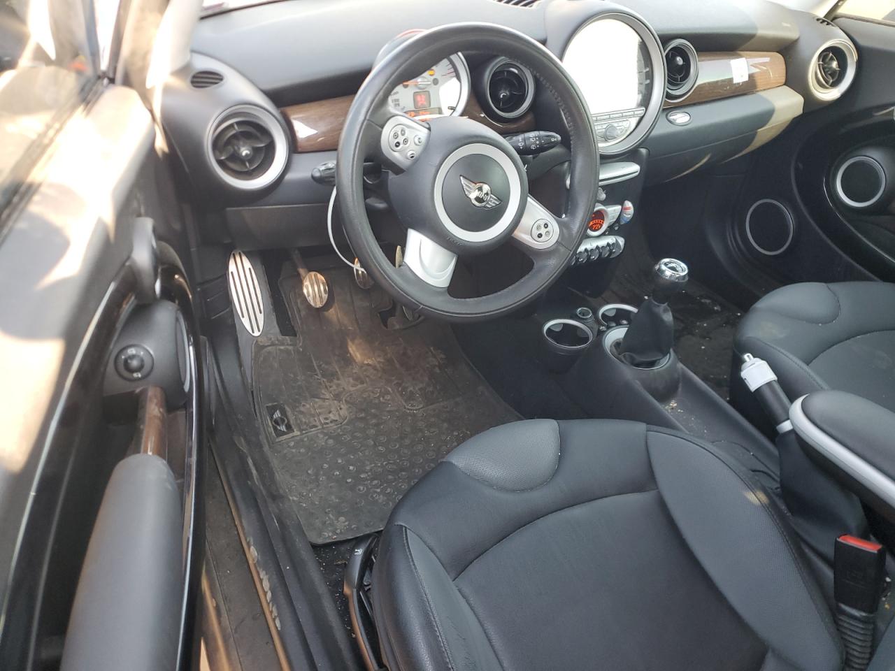 2008 Mini Cooper S Clubman VIN: WMWMM33568TP70533 Lot: 65772045