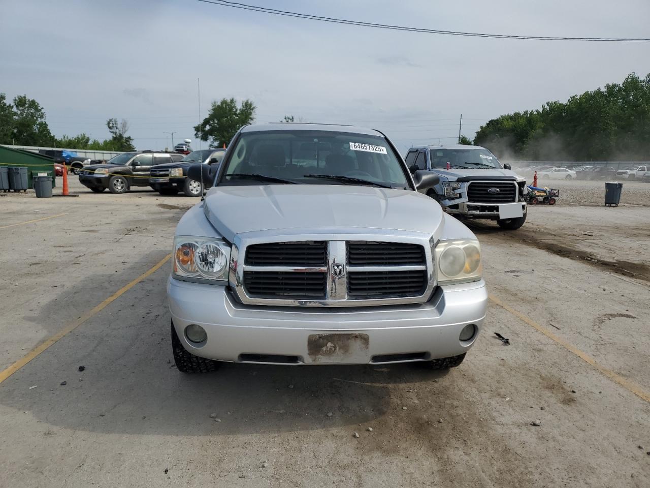 2007 Dodge Dakota Quad VIN: 1D7HW28K27S270841 Lot: 64657325
