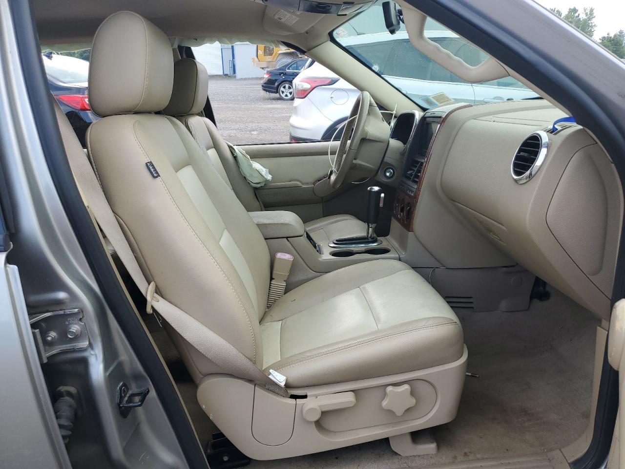 1fmeu74e58ua11360 1FMEU74E58UA11360 2008 Ford Explorer Eddie Bauer