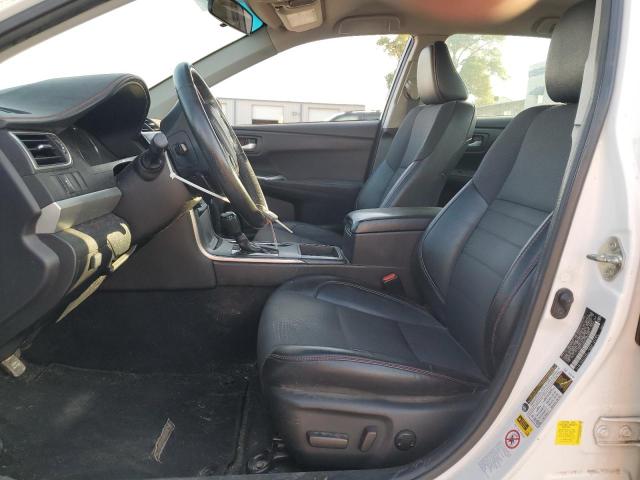  TOYOTA CAMRY 2017 Biały