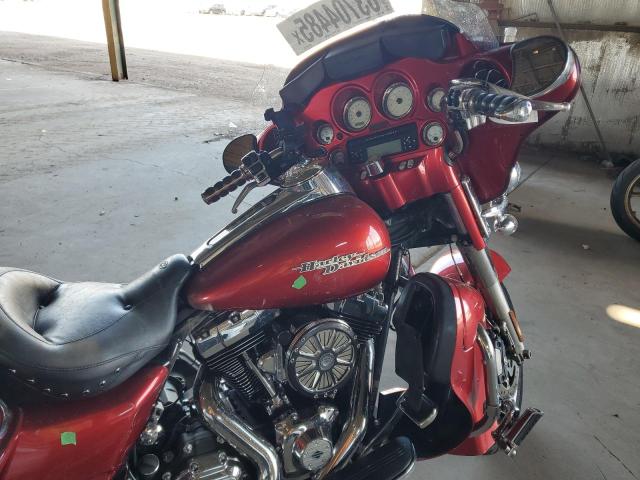  HARLEY-DAVIDSON FL 2013 Красный