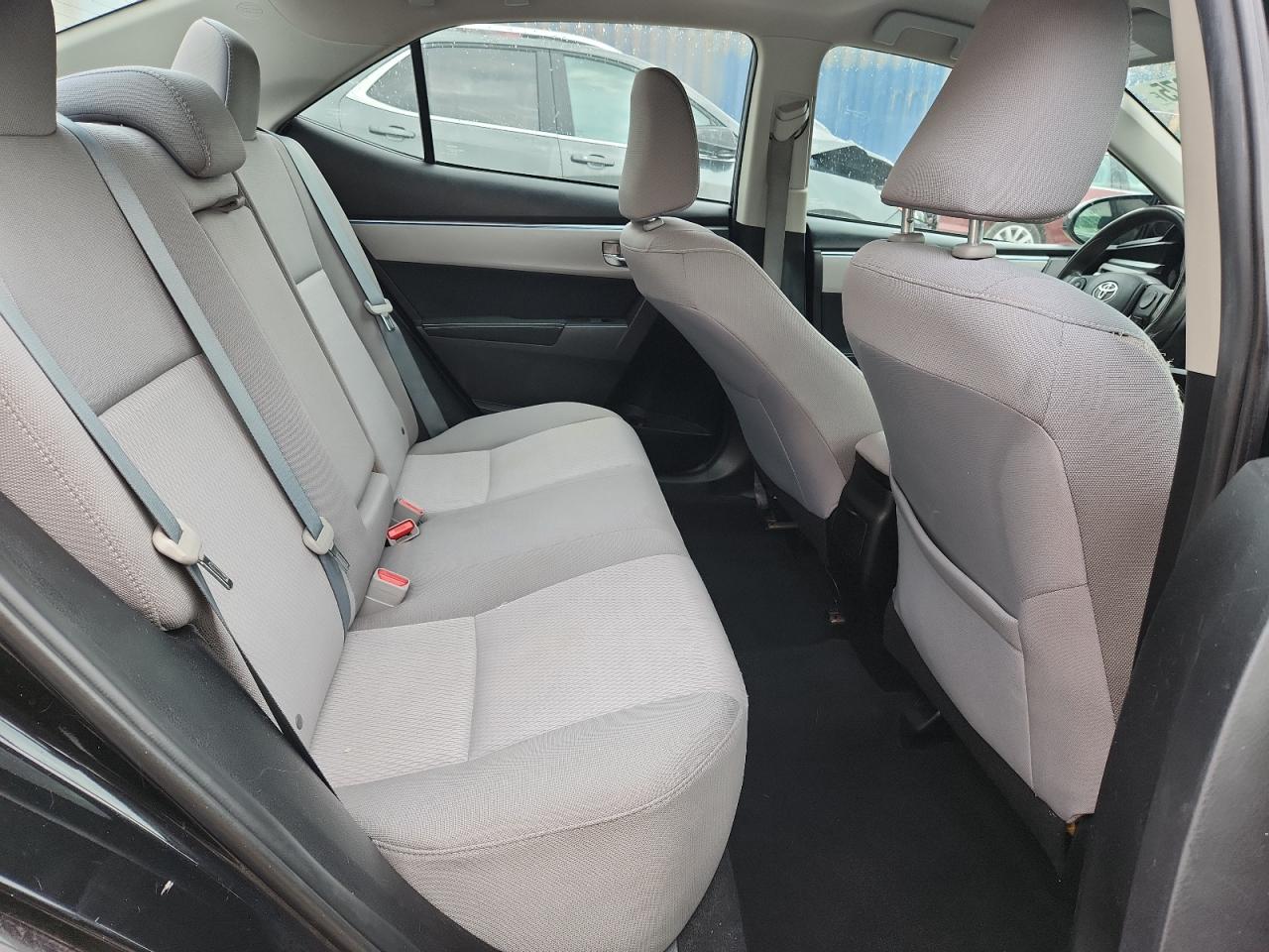 2015 Toyota Corolla L VIN: 5YFBURHE6FP240623 Lot: 64055375