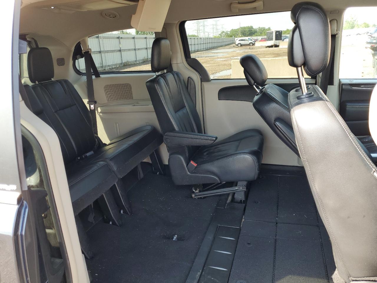 2013 Chrysler Town & Country Touring VIN: 2C4RC1BGXDR766764 Lot: 64358195