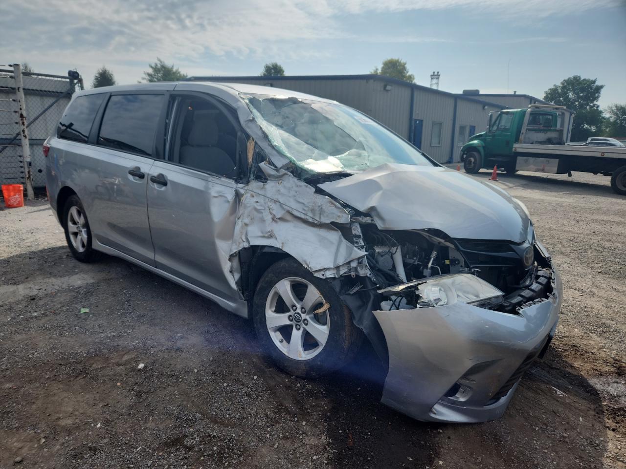 2019 Toyota Sienna VIN: 5TDZZ3DC3KS014333 Lot: 66344395