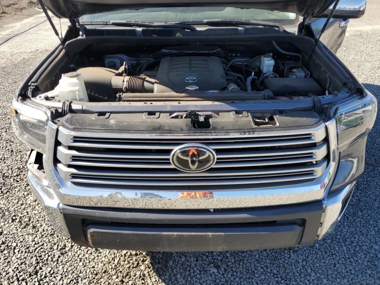 2018 Toyota Tundra Double Cab Limited VIN: 5TFBY5F1XJX711647 Lot: 64112615