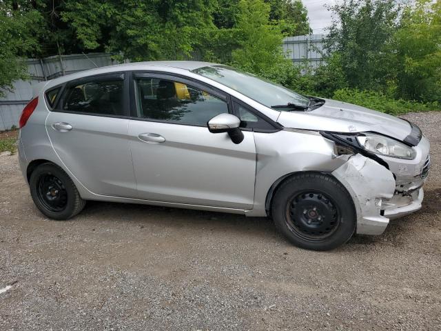  FORD FIESTA 2014 Silver