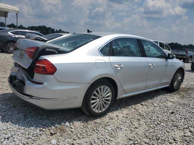  VOLKSWAGEN PASSAT 2016 Srebrny