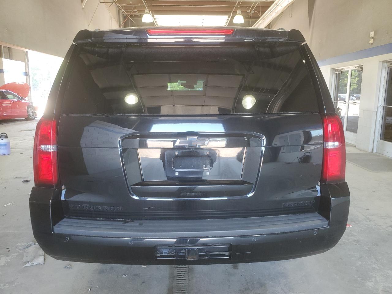 1gnskjkj8kr131049 1GNSKJKJ8KR131049 2019 Chevrolet Suburban K1500 Premier