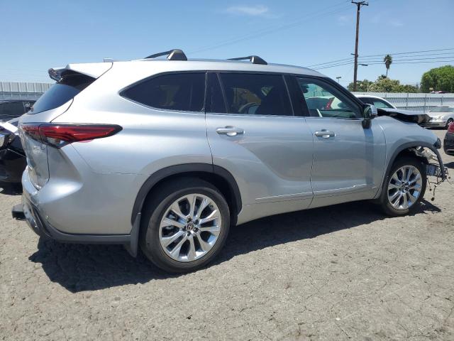  TOYOTA HIGHLANDER 2023 Srebrny