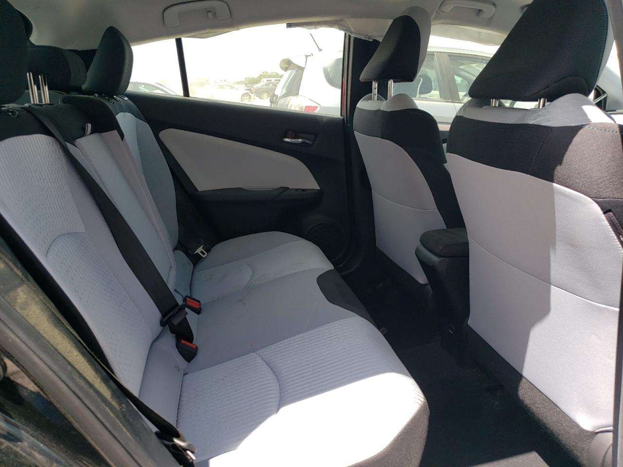 2018 Toyota Prius VIN: JTDKBRFUXJ3063463 Lot: 65644885