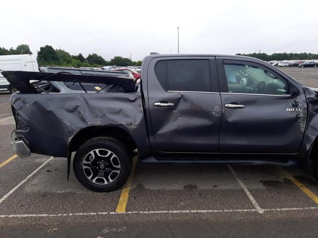 2023 TOYOTA HILUX INVINCIBLE D/CAB PICK UP 2.8 D-4D