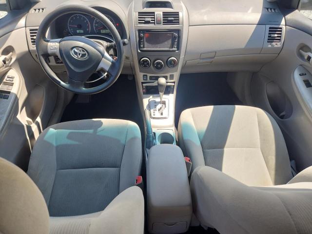  TOYOTA COROLLA 2013 Srebrny
