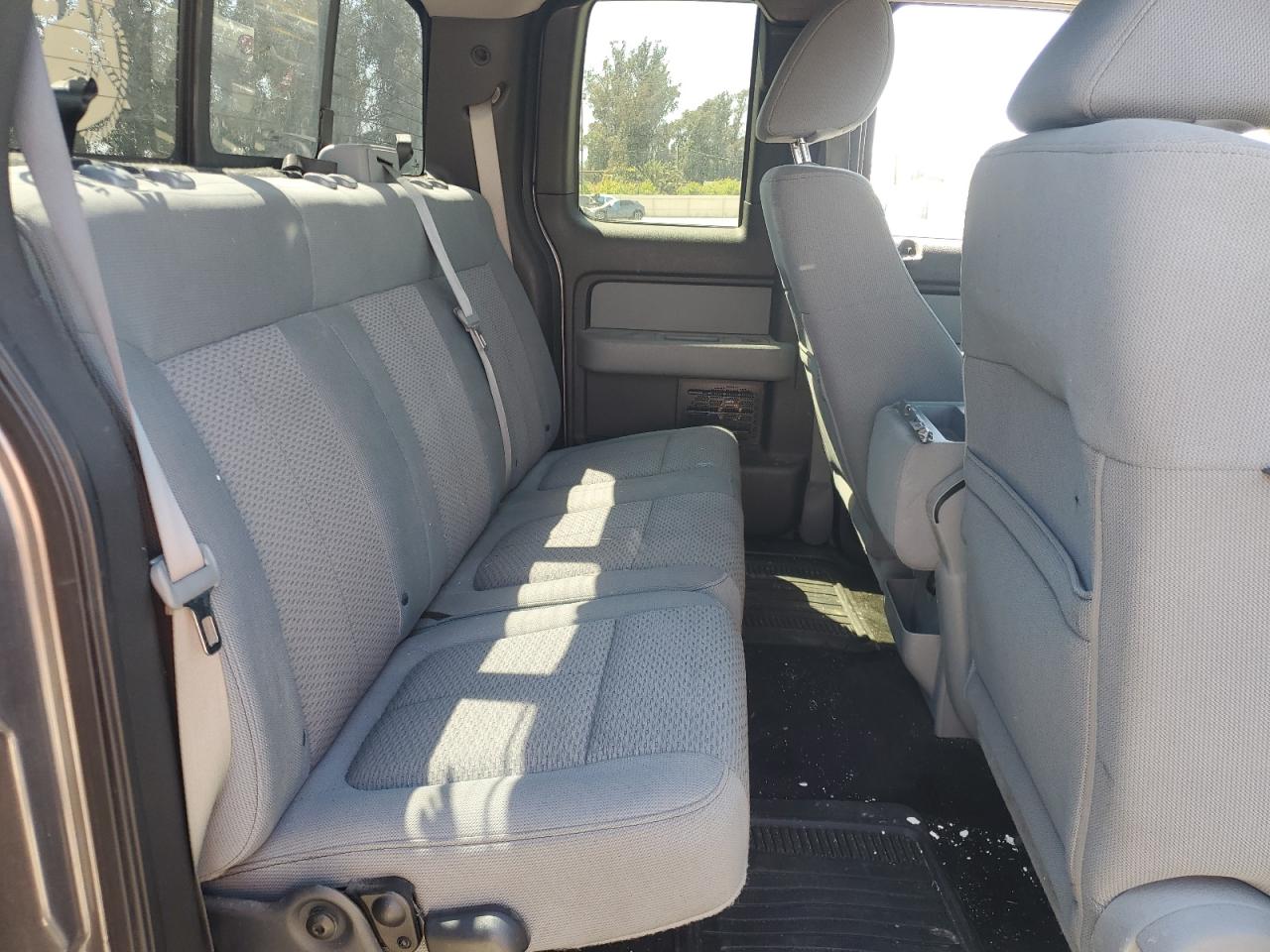 2011 Ford F150 Super Cab VIN: 1FTFX1EF7BKD15944 Lot: 64680105
