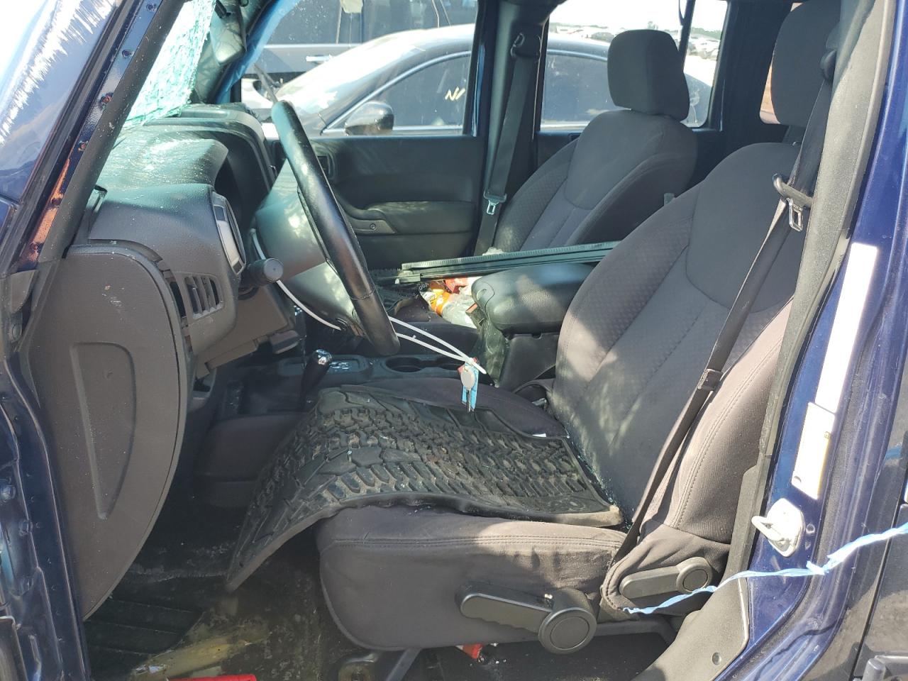 2013 Jeep Wrangler Unlimited Sport VIN: 1C4BJWDG0DL503418 Lot: 64759785