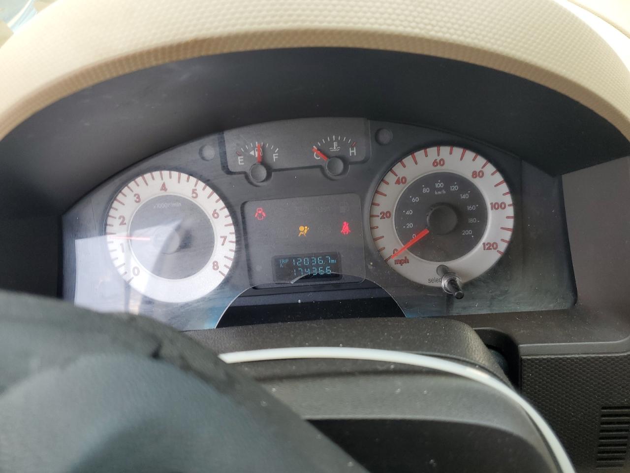 2008 Mazda Tribute S VIN: 4F2CZ96148KM08122 Lot: 63440105
