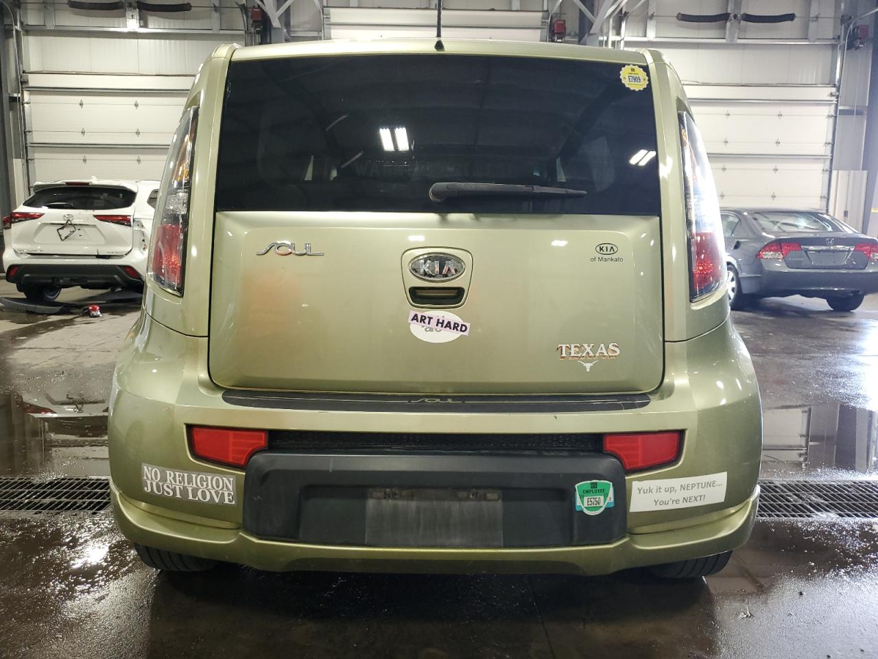 2010 Kia Soul + VIN: KNDJT2A22A7191680 Lot: 63807005