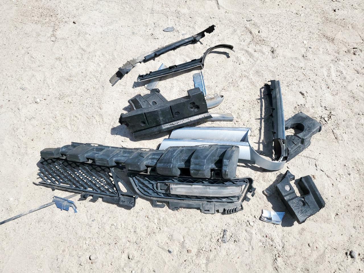 2012 Mercedes-Benz E 350 VIN: WDDKJ5KBXCF176045 Lot: 65658355