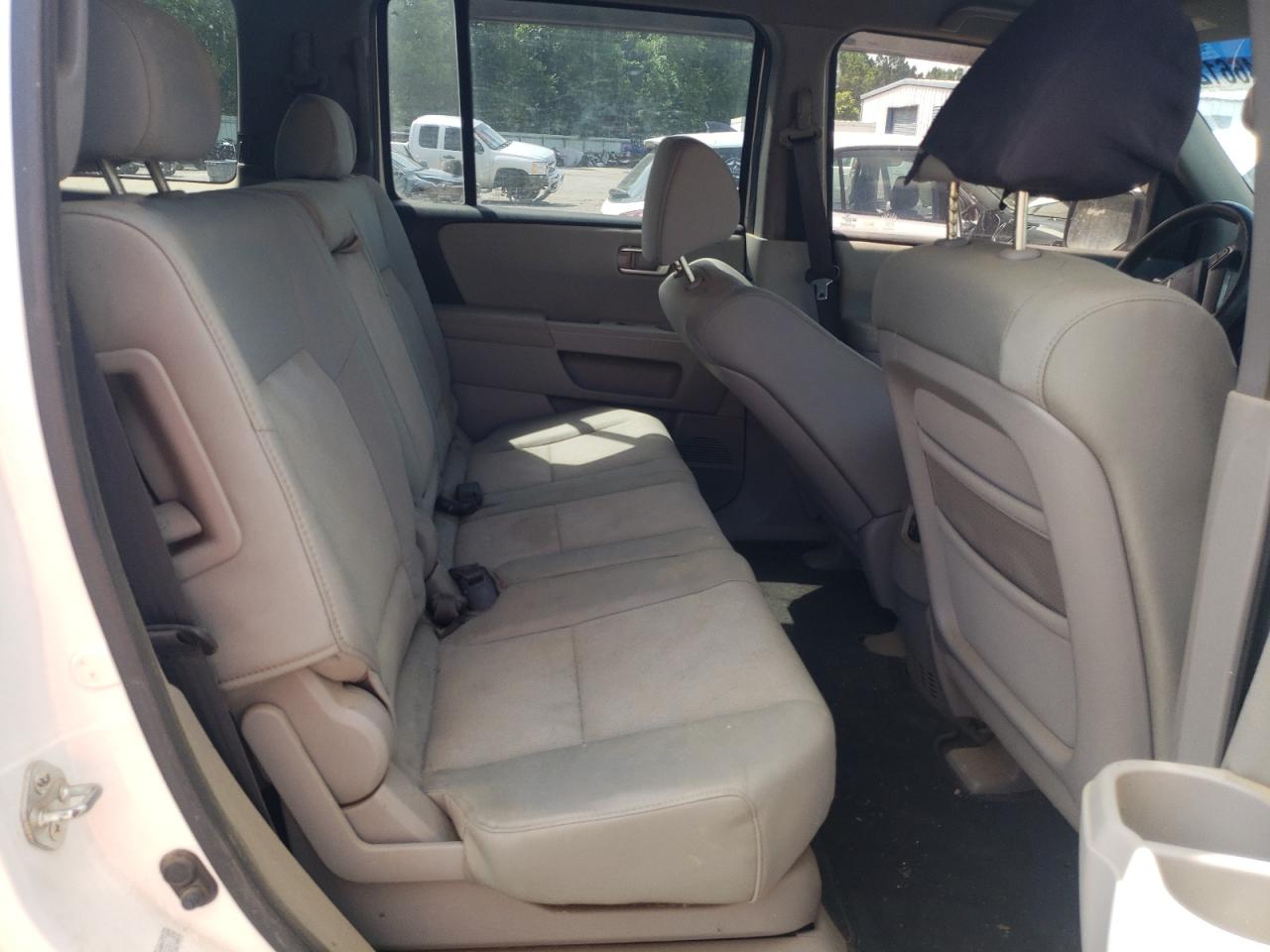 2009 Honda Pilot Lx VIN: 5FNYF382X9B021266 Lot: 64661275