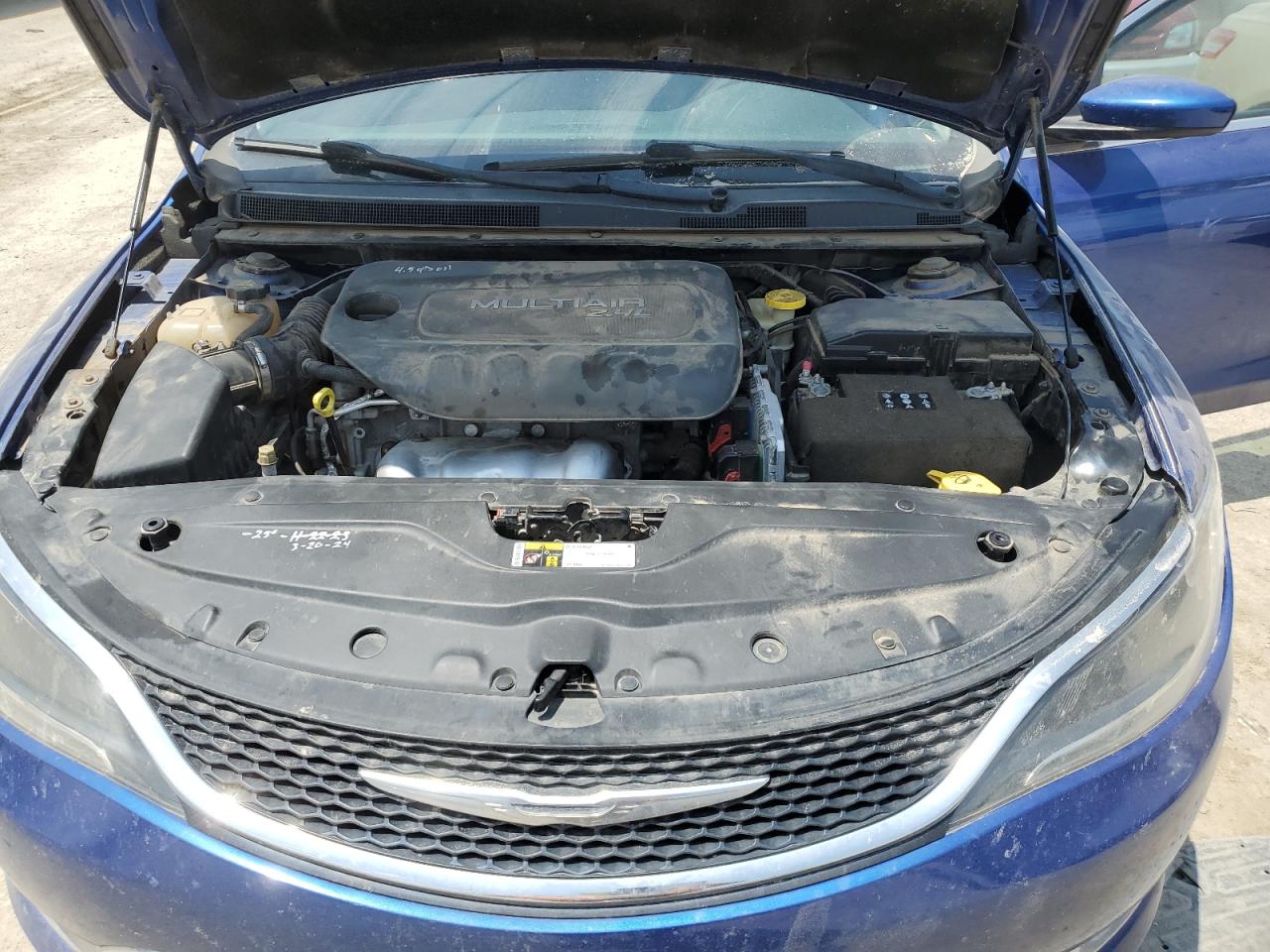 2015 Chrysler 200 Limited VIN: 1C3CCCAB6FN554391 Lot: 64832425