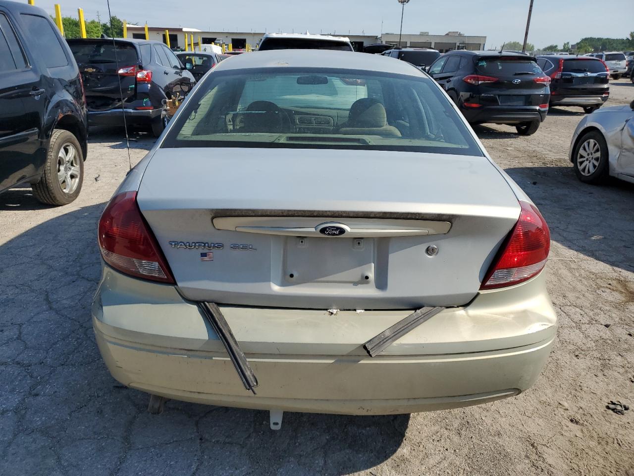 2006 Ford Taurus Se VIN: 1FAHP532X6A245096 Lot: 64448775