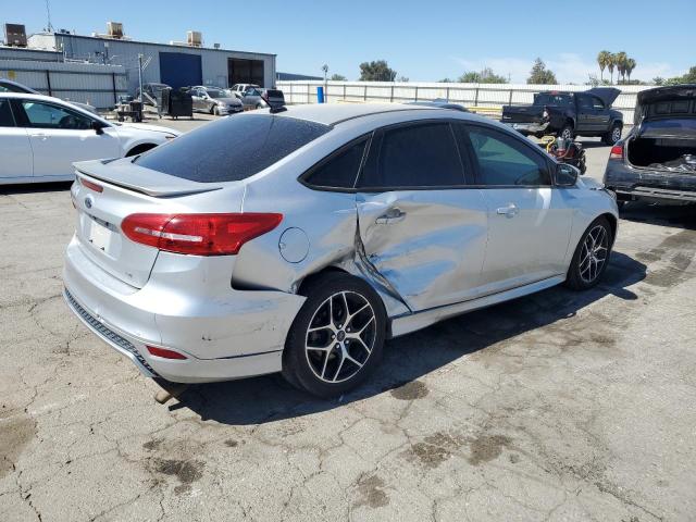  FORD FOCUS 2016 Серебристый