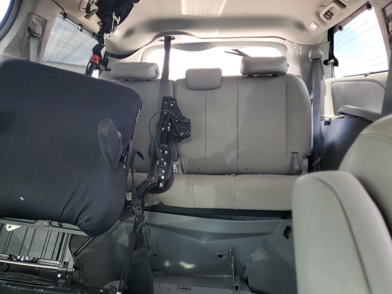 2019 Toyota Sienna Xle VIN: 5TDYZ3DCXKS997801 Lot: 64549915