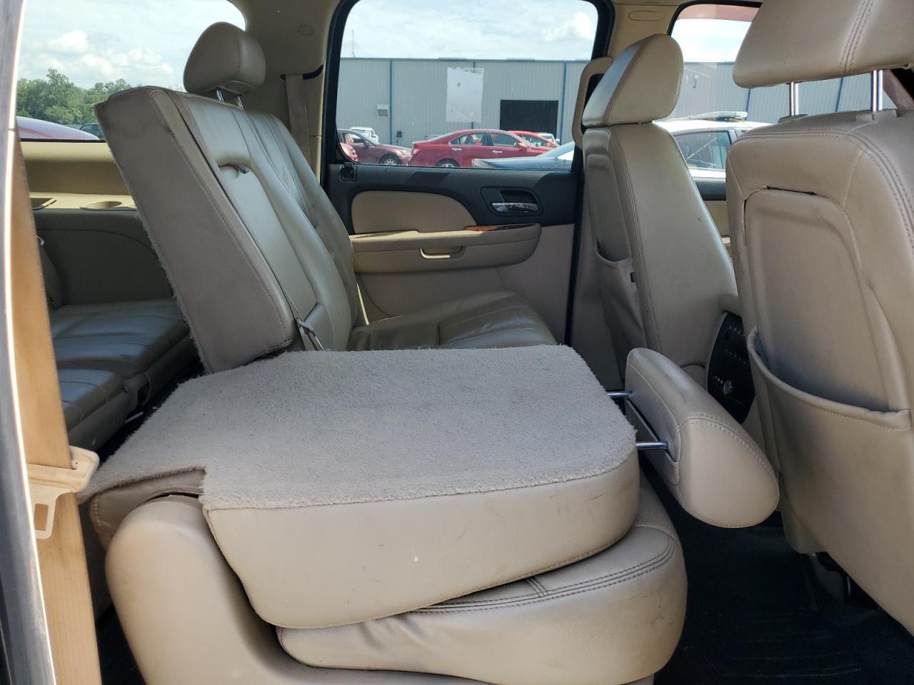 2007 Chevrolet Suburban K1500 VIN: 1GNFK16Y57R347618 Lot: 63912165