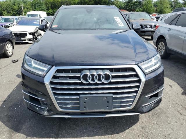 Паркетники AUDI Q7 2017 Черный