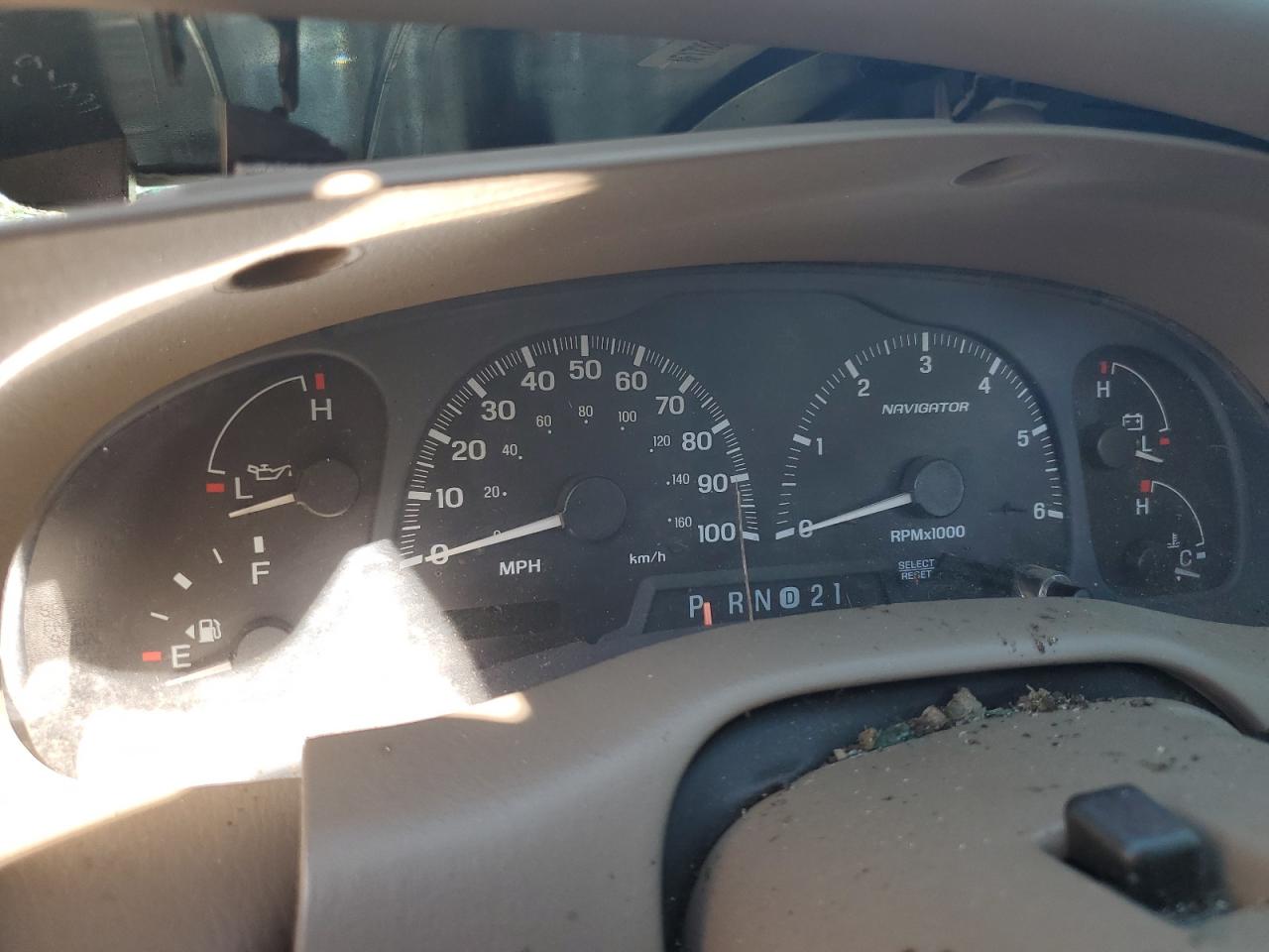 2001 Lincoln Navigator VIN: 5LMFU28R21LJ09663 Lot: 64609735
