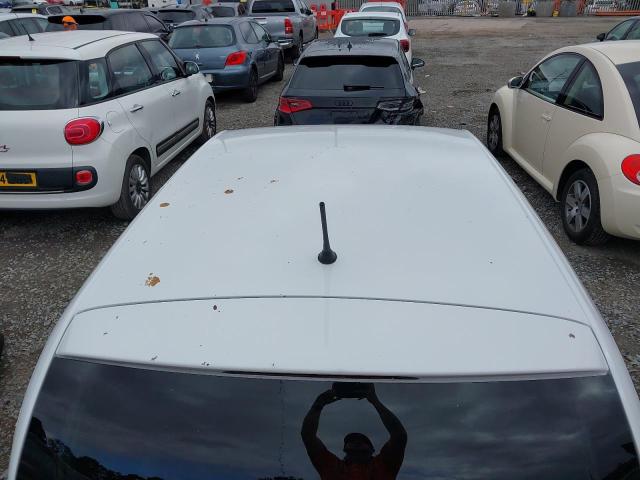 2018 VOLKSWAGEN UP BY BEAT