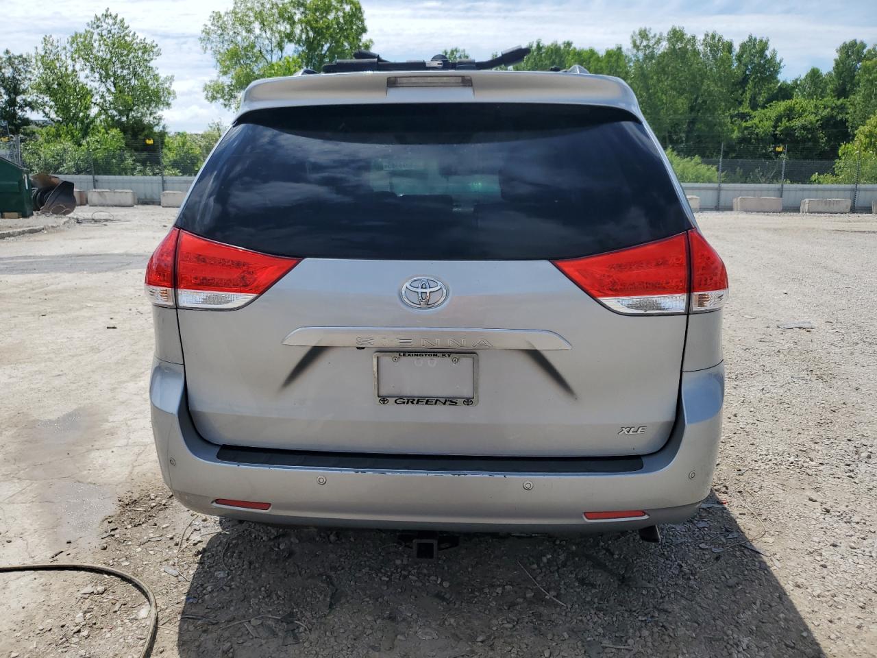 2014 Toyota Sienna Xle VIN: 5TDYK3DC7ES462515 Lot: 63008685