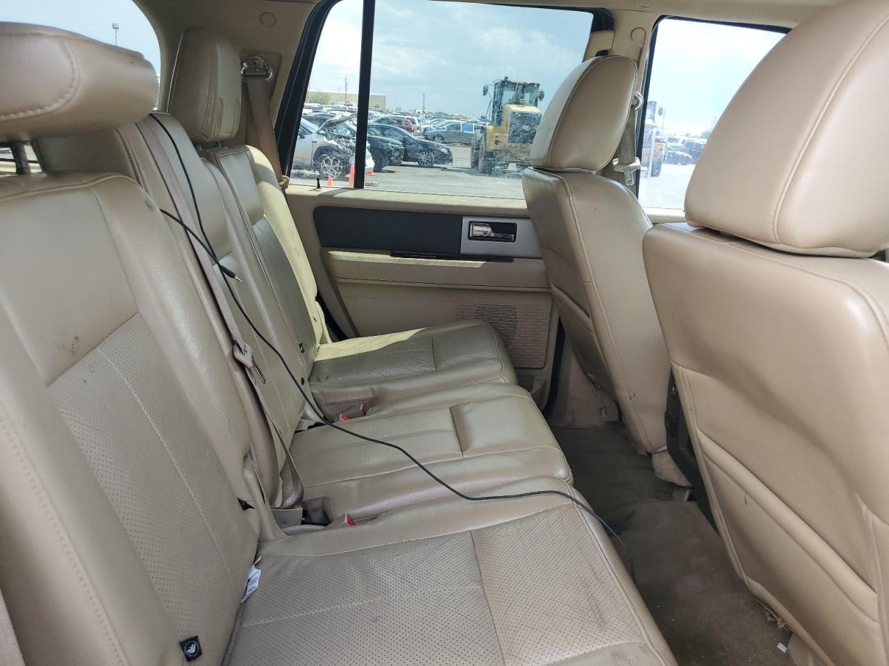 2011 Ford Expedition Xlt VIN: 1FMJU1J57BEF41332 Lot: 64732075