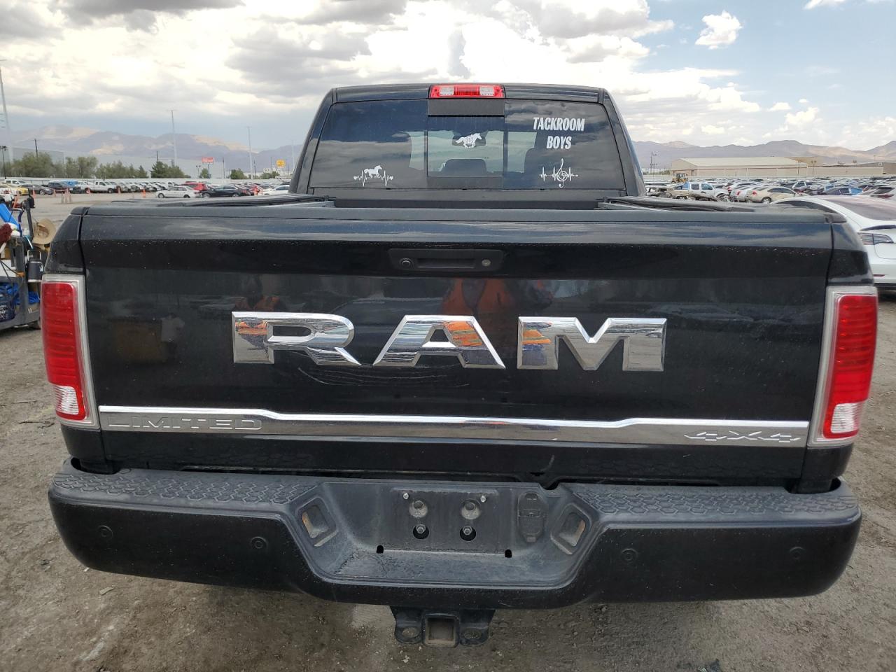 2016 Ram 2500 Longhorn VIN: 3C6UR5GL1GG231023 Lot: 62194815