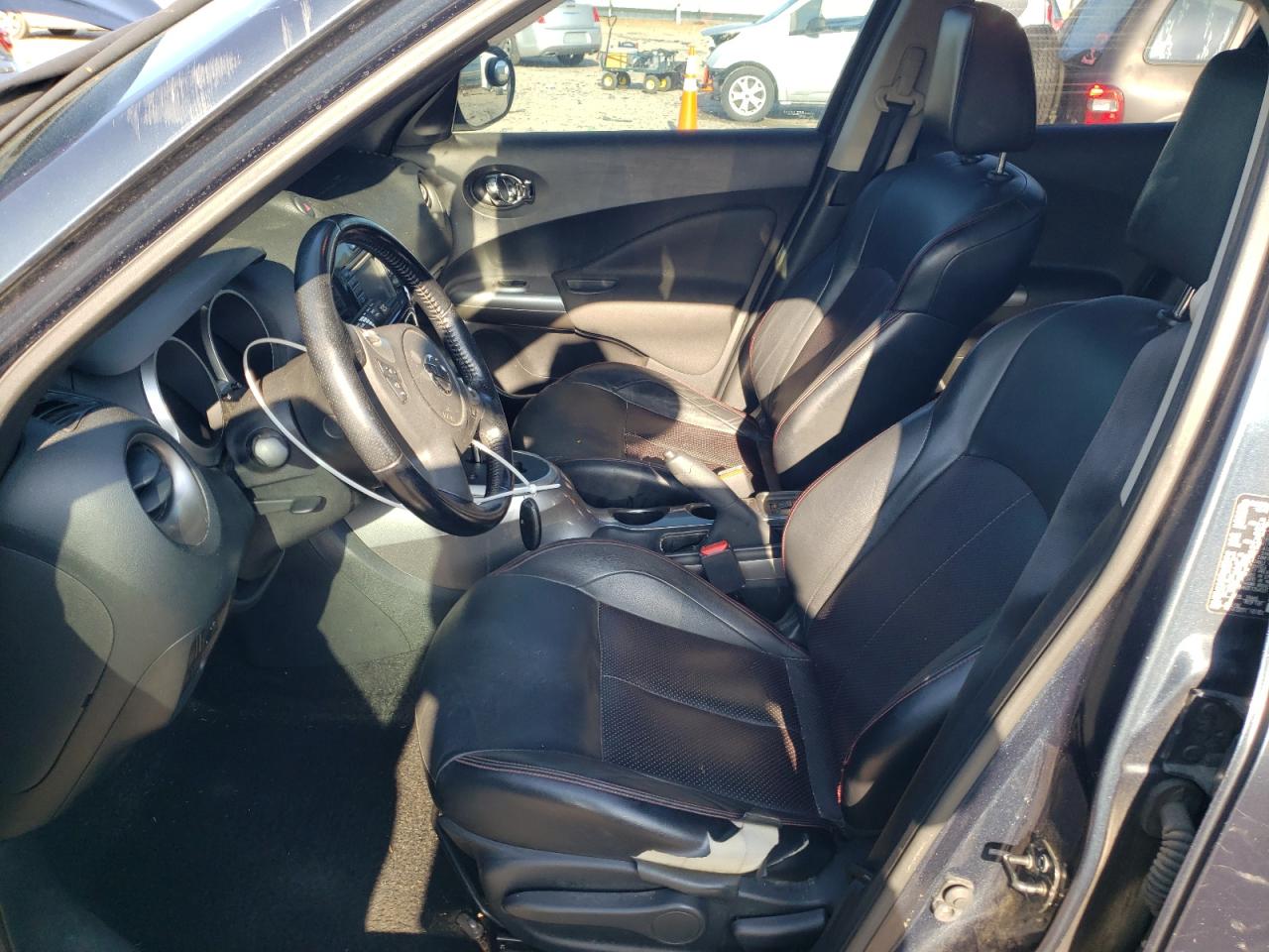 2014 Nissan Juke S VIN: JN8AF5MR0ET354331 Lot: 64630655