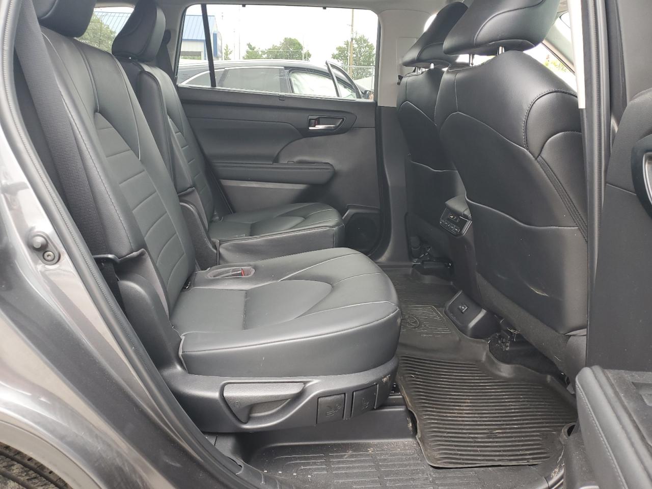 2022 Toyota Highlander Xle VIN: 5TDGZRBH5NS245991 Lot: 65219695