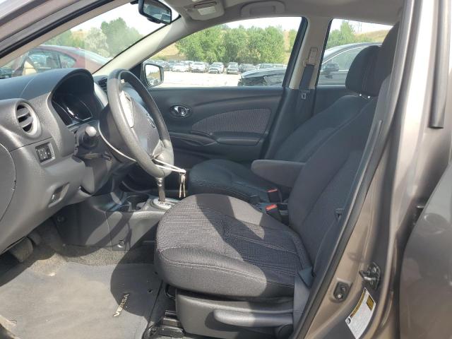 NISSAN VERSA 2015 Srebrny
