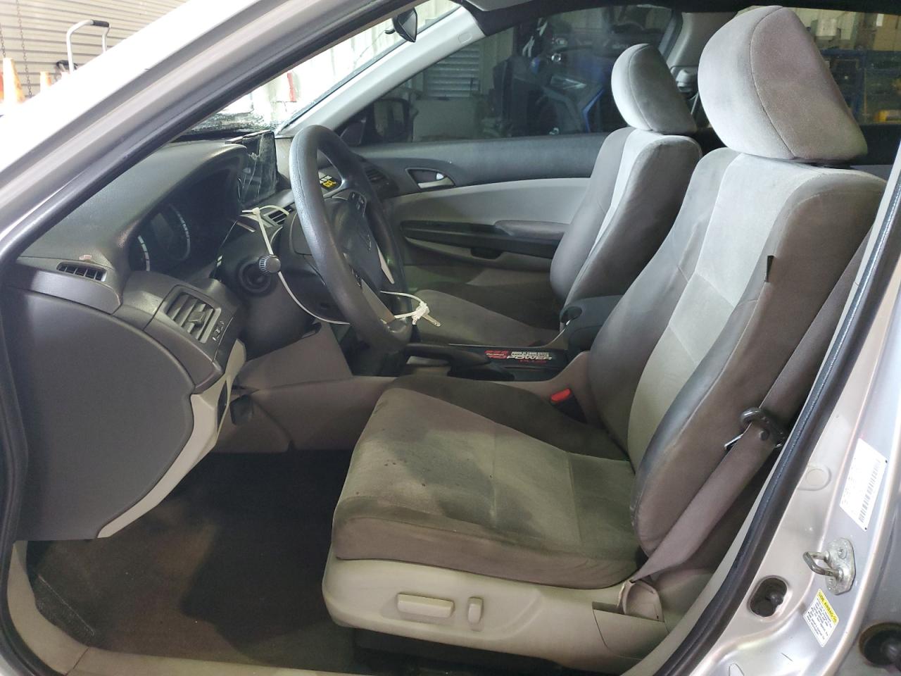 2010 Honda Accord Lxp VIN: 1HGCP2F49AA074268 Lot: 64180365