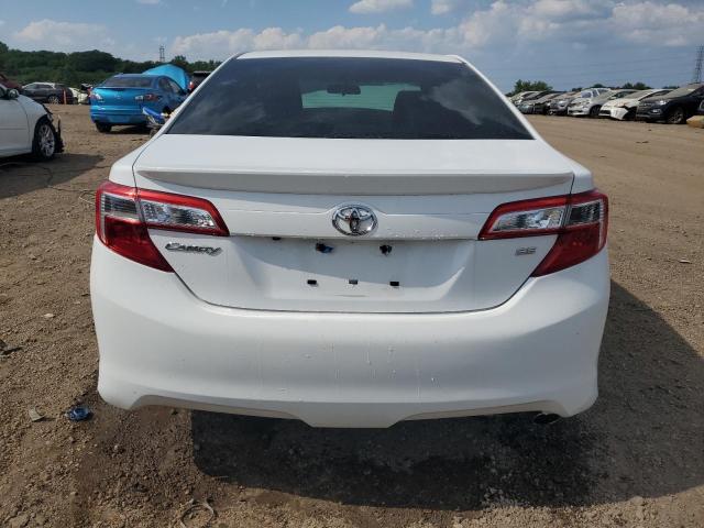  TOYOTA CAMRY 2014 Biały