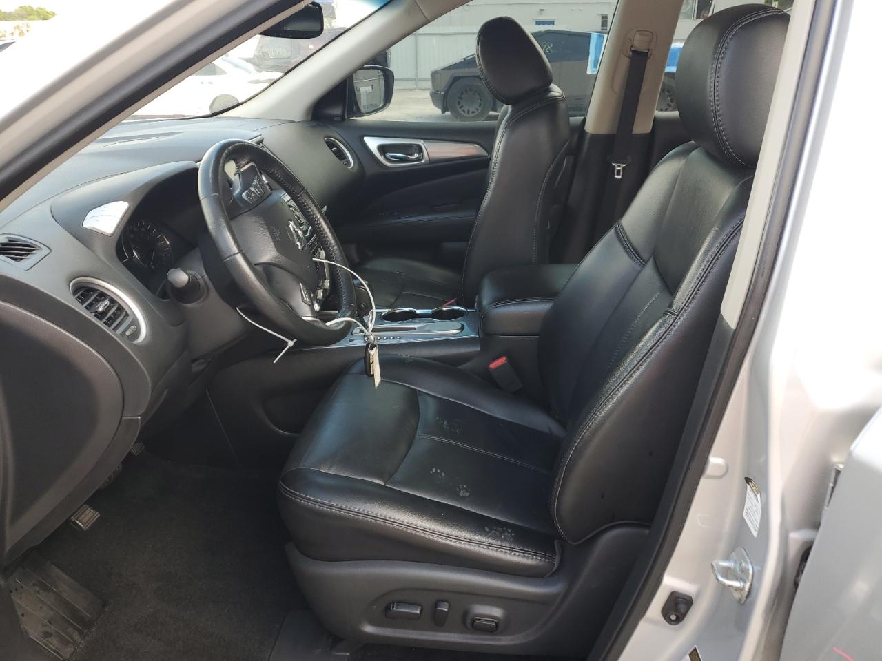 2018 Nissan Pathfinder S VIN: 5N1DR2MN0JC653206 Lot: 64957515