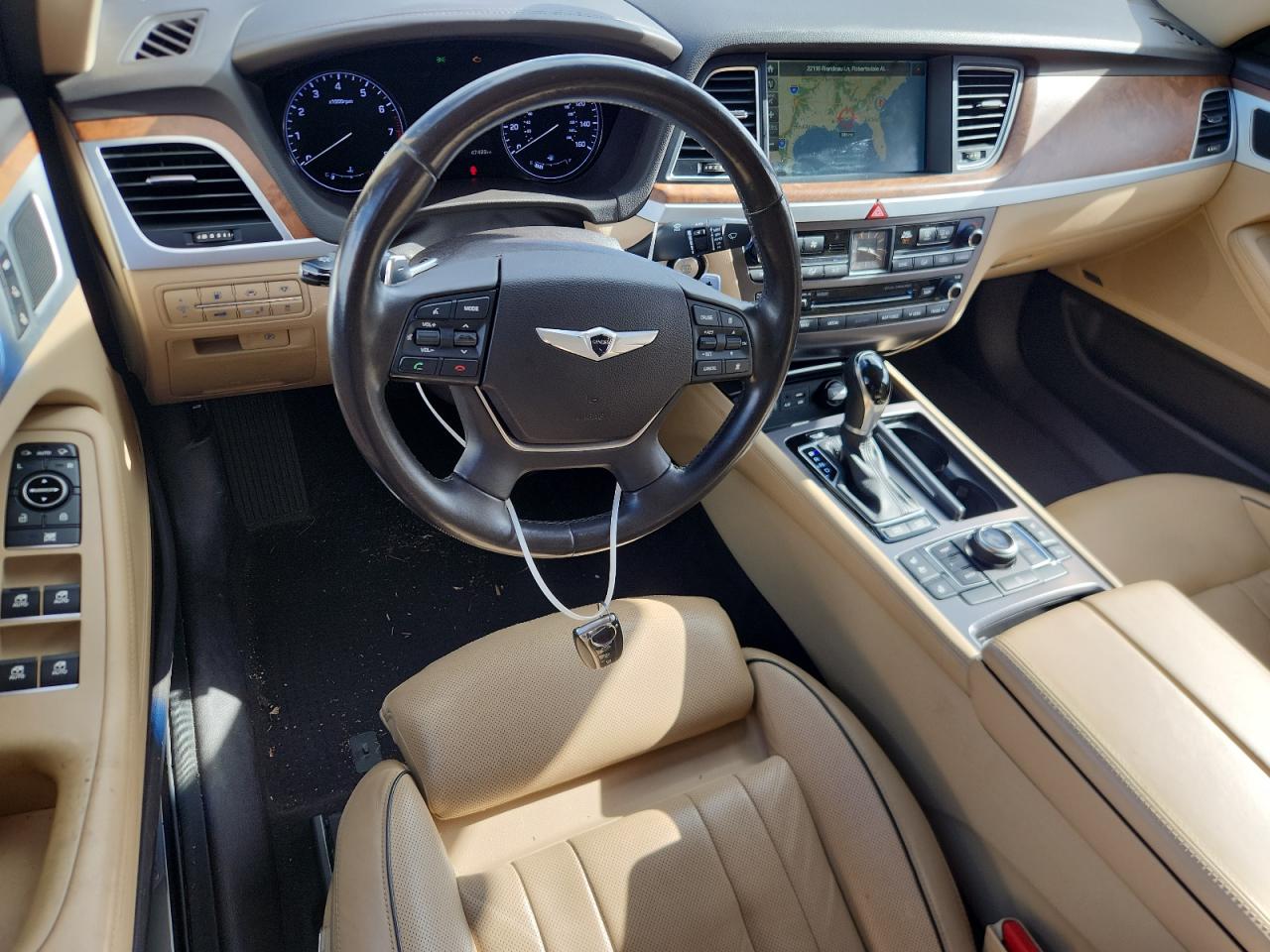 2015 Hyundai Genesis 3.8L VIN: KMHGN4JE9FU061880 Lot: 64060305