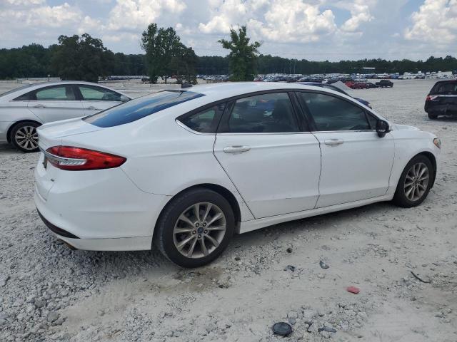  FORD FUSION 2017 White
