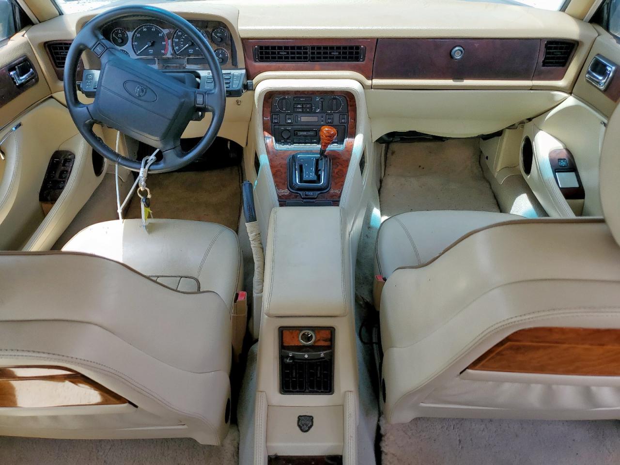 1993 Jaguar Xj6 Vanden Plas VIN: SAJKW174XPC681929 Lot: 63790895